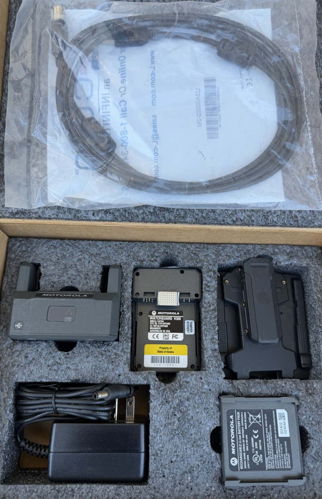 Motorola WatchGuard V300 Body Worn Camera Battery Charger Jacket & Shirt Clip