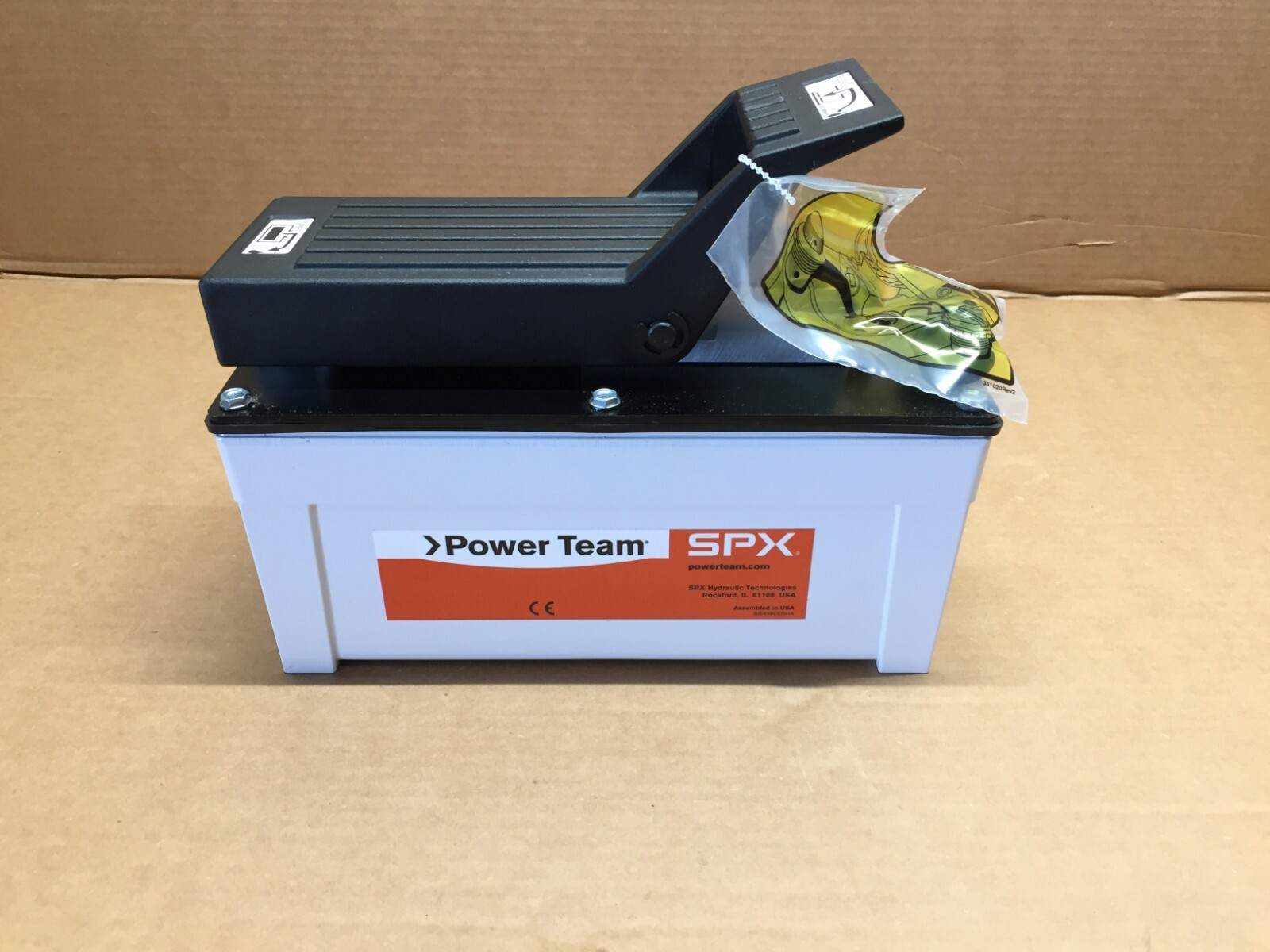 POWER TEAM PA6M AIR OVER HYDRAULIC FOOT PEDAL PUMP ALUMINUM RESERVOIR OEM PUMP