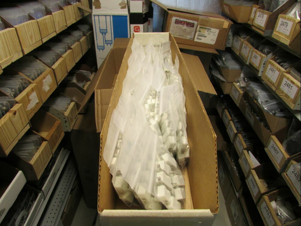 Lot 10 Cherry Lever Micro Switches 15A 125VAC/250VAC .5 HP, .5A 125VDC KWMA0007