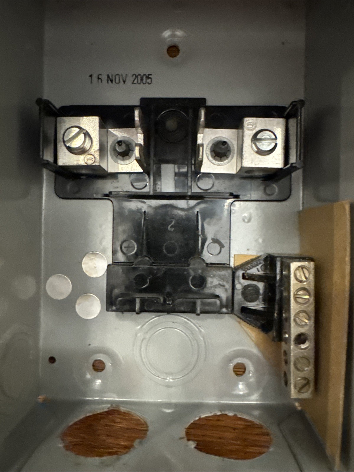 MURRAY LW002GR Circuit Breaker enclosure, 60 Amp, 120/240 Volt
