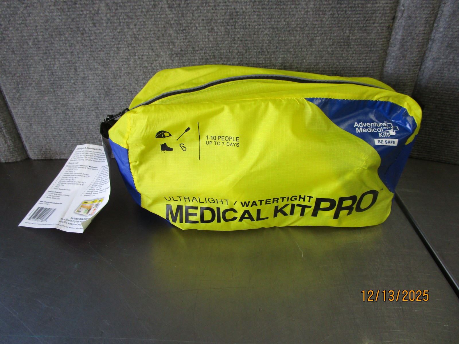 Adventure Medical Kit Ultralight Watertight Medical Kit Pro 1-10 People