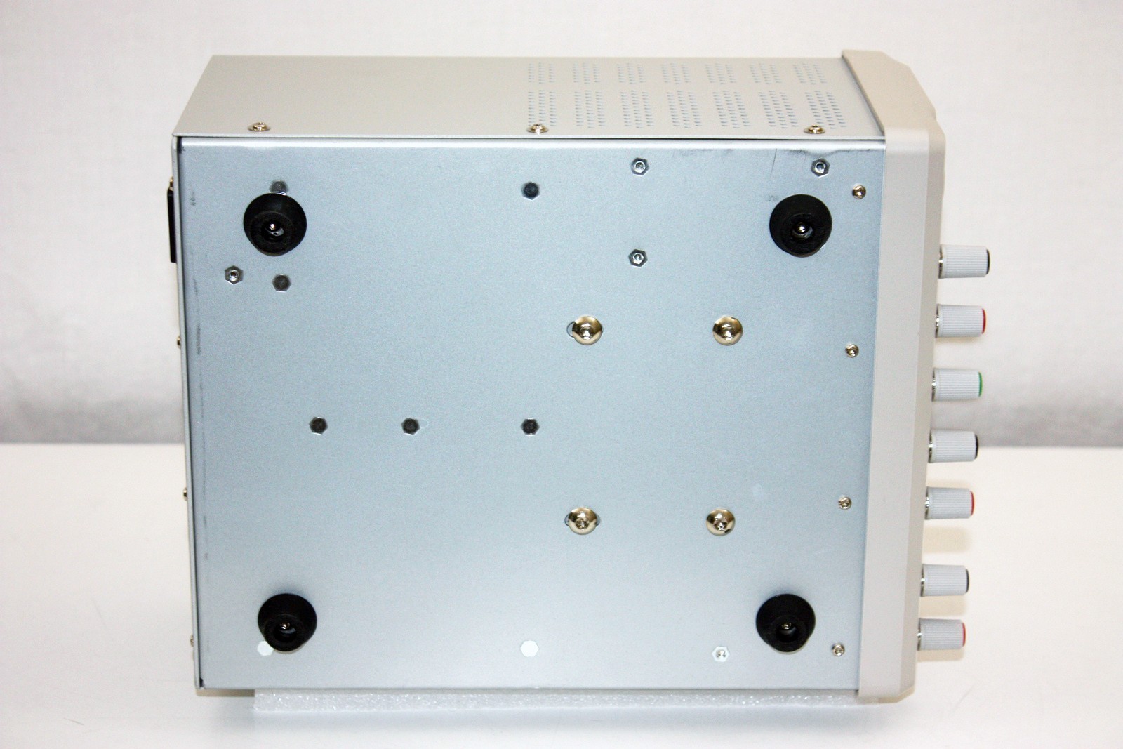 Siglent SPD3303X-E Programmable DC Power Supply, LCD, 2x: 0-32V, 1x: 2.5,3.3,5V