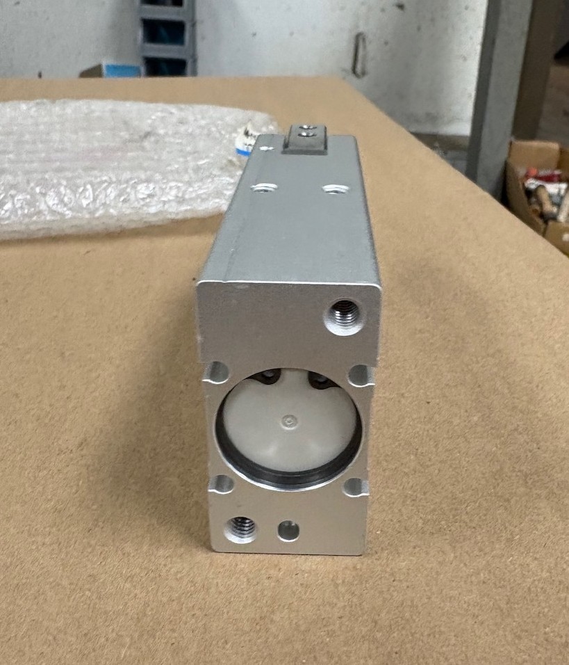 SMC MHY2-25D PNEUMATIC GRIPPER CYLINDER NEW