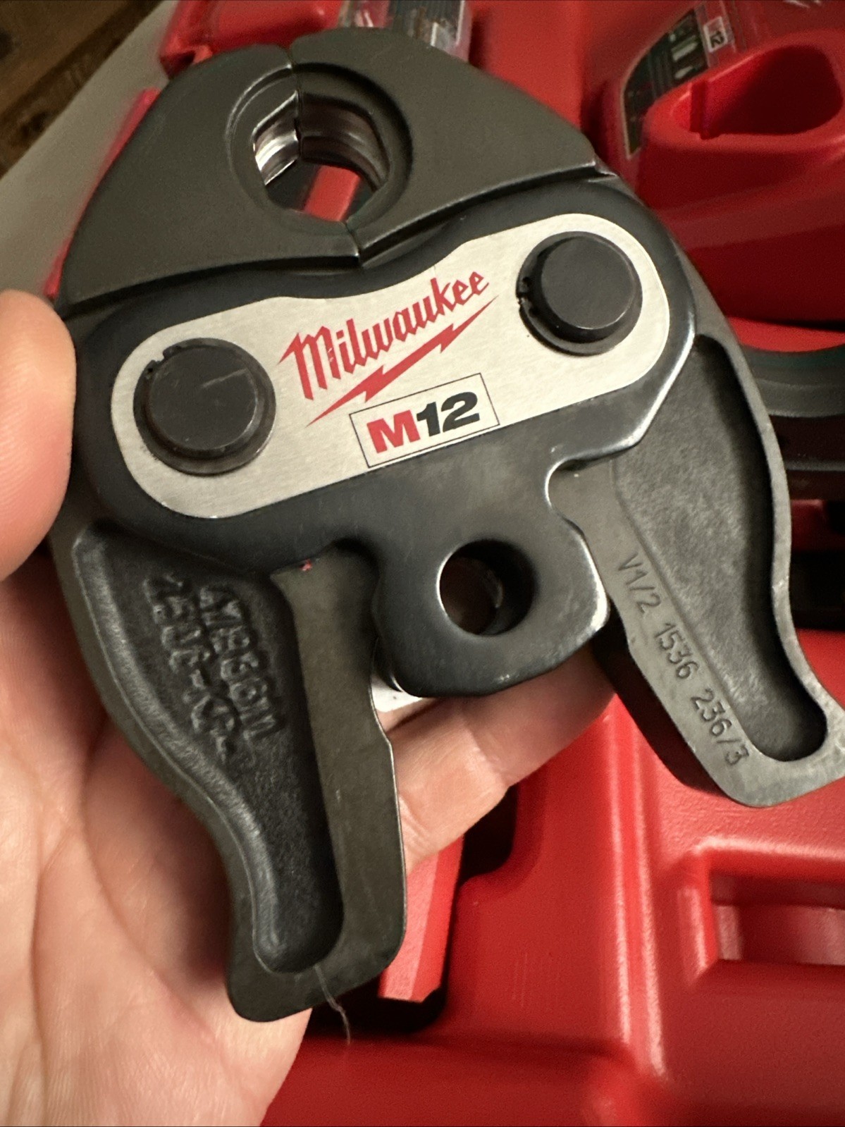 Milwaukee M12 FORCE LOGIC Press Tool Kit W/ 3 Jaws 1/2″ – 1″