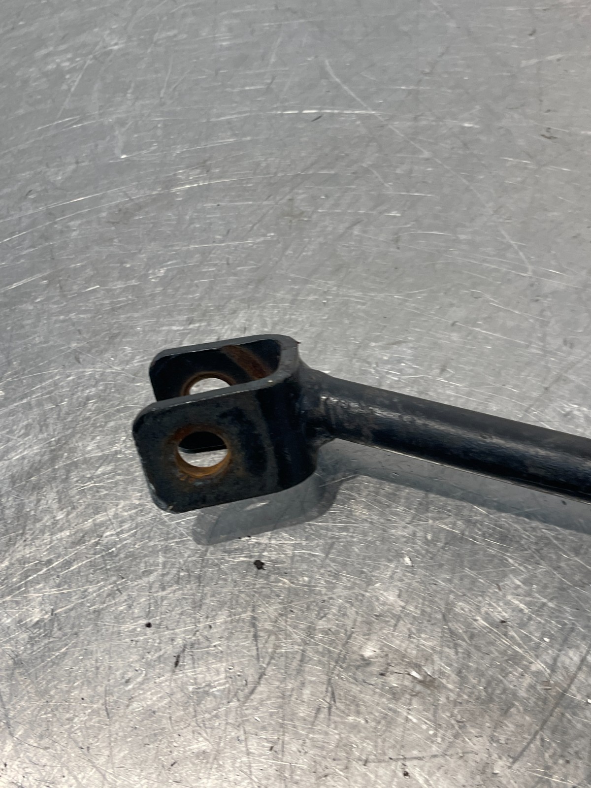 John Deere 1025R Tractor Left Upright 3pt Hydraulic Lift Link Arm