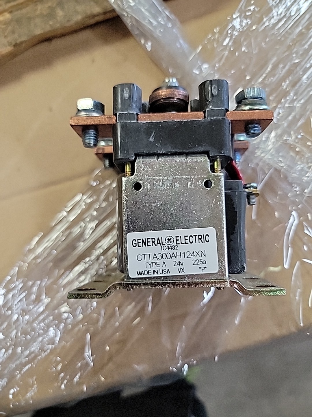 General Electric IC4482 CTTA300AH124XN Contactor 24v