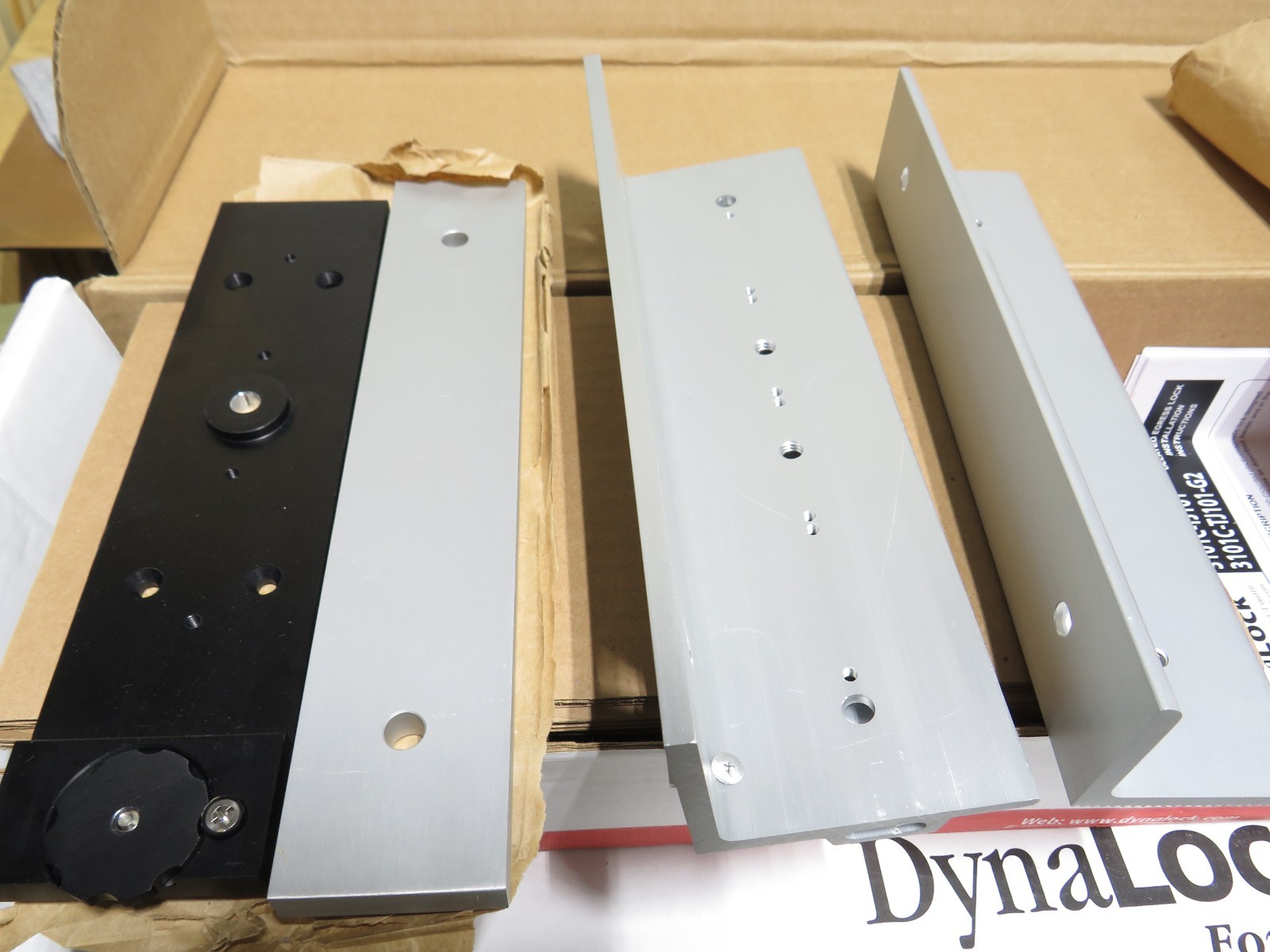 Dynalock 3101C-TJ101-G2 300 Series Single Electromagnetic Lock Delayed [CTCNC]