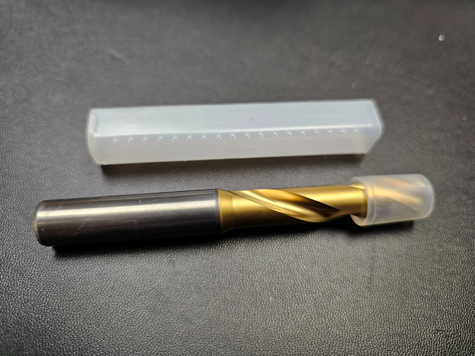 KENNAMETAL B051A10700CPG – KC7325 GOdrill INTERNAL COOLANT STRAIGHT SHANK