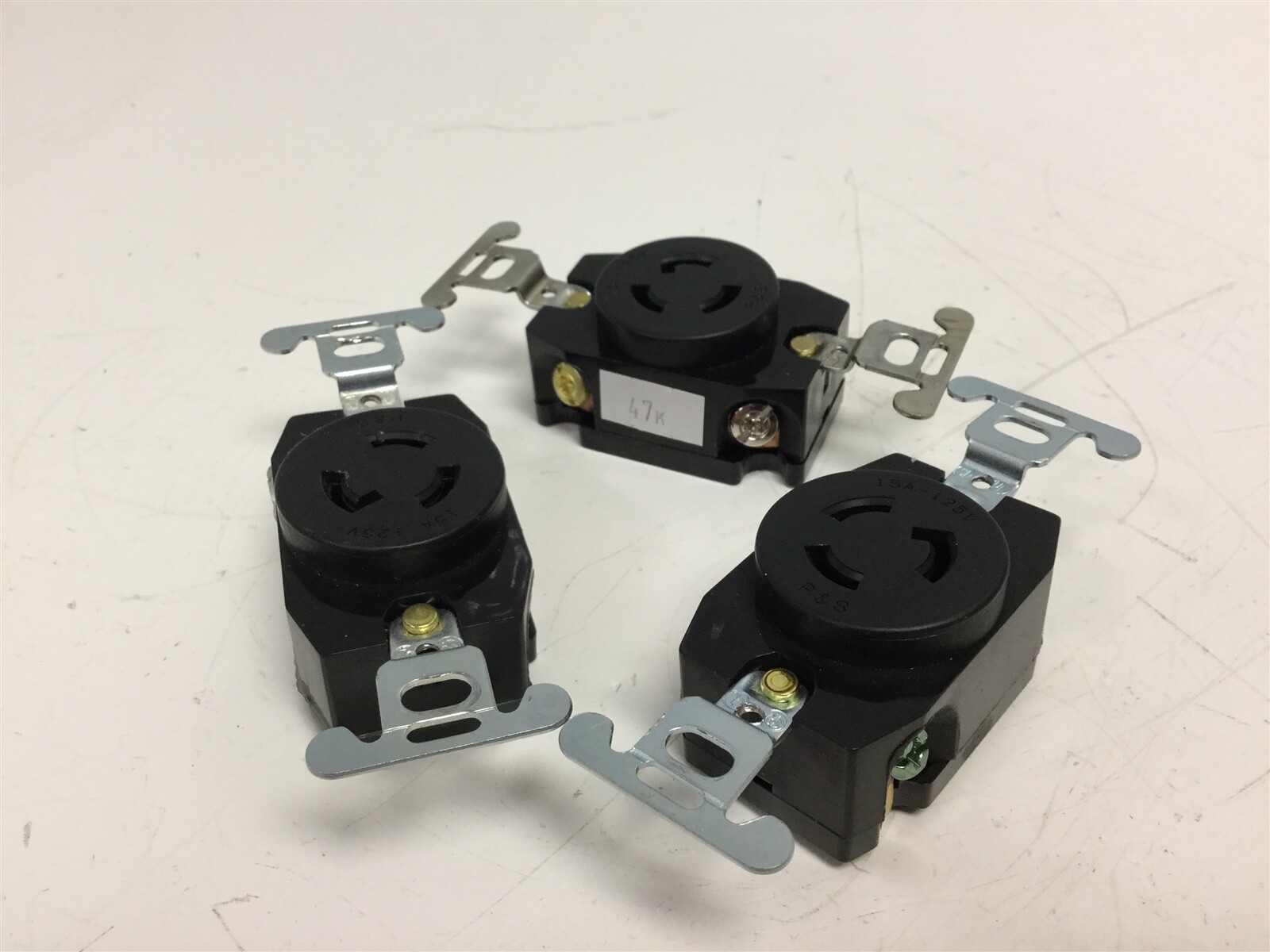 Lot of 3 Pass and Seymour 4710 Turnlok Receptacle Voltage: 125VAC, Amperage: 15A