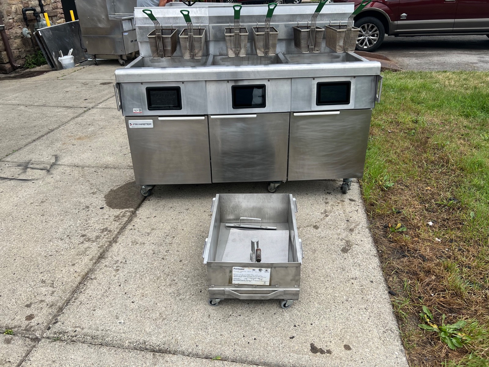 Frymaster 3FQG60T Multiple Battery Gas Fryer (3) 63-lb Frypots, Built-In Auto