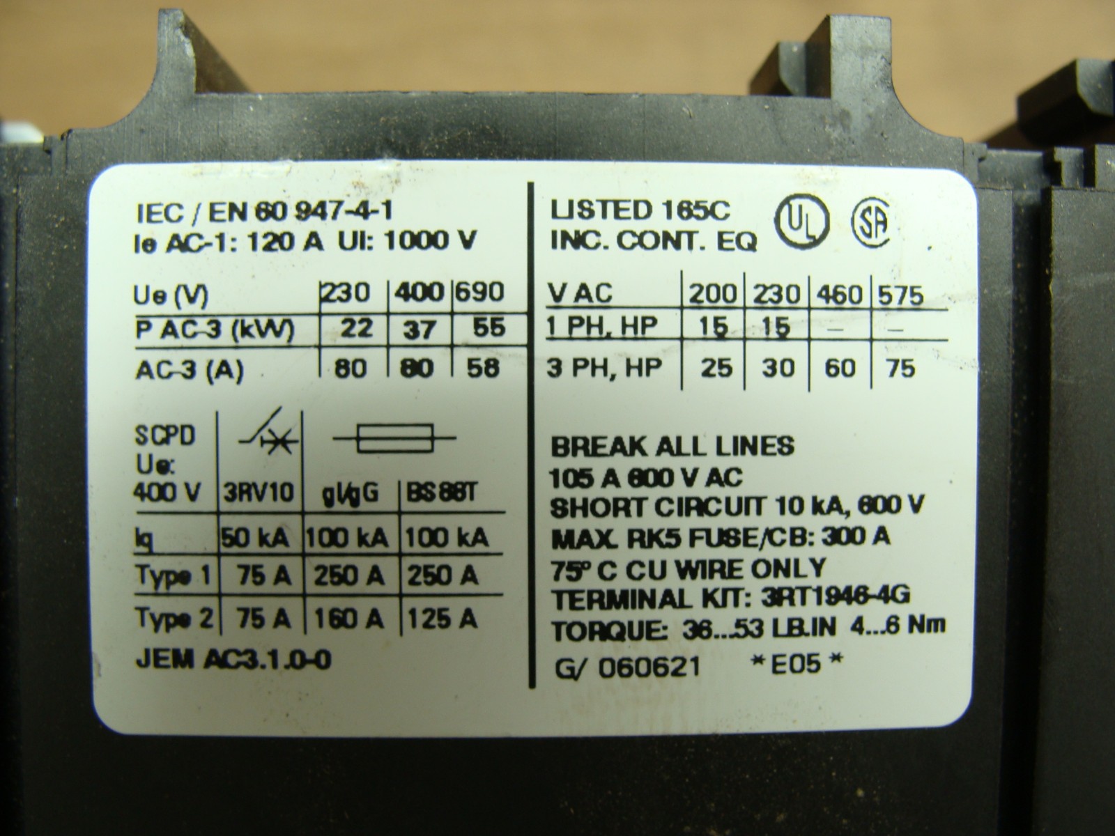 SIEMENS POWER CONTACTOR 3RT1045-3BB40 W/SURGE SUPPRESSOR SIEMENS 3RT1926-1BB00