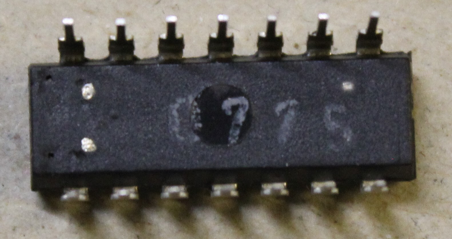 10x B 177 D, (µA177) Operationsverstärker aus RFT-Produktion DDR