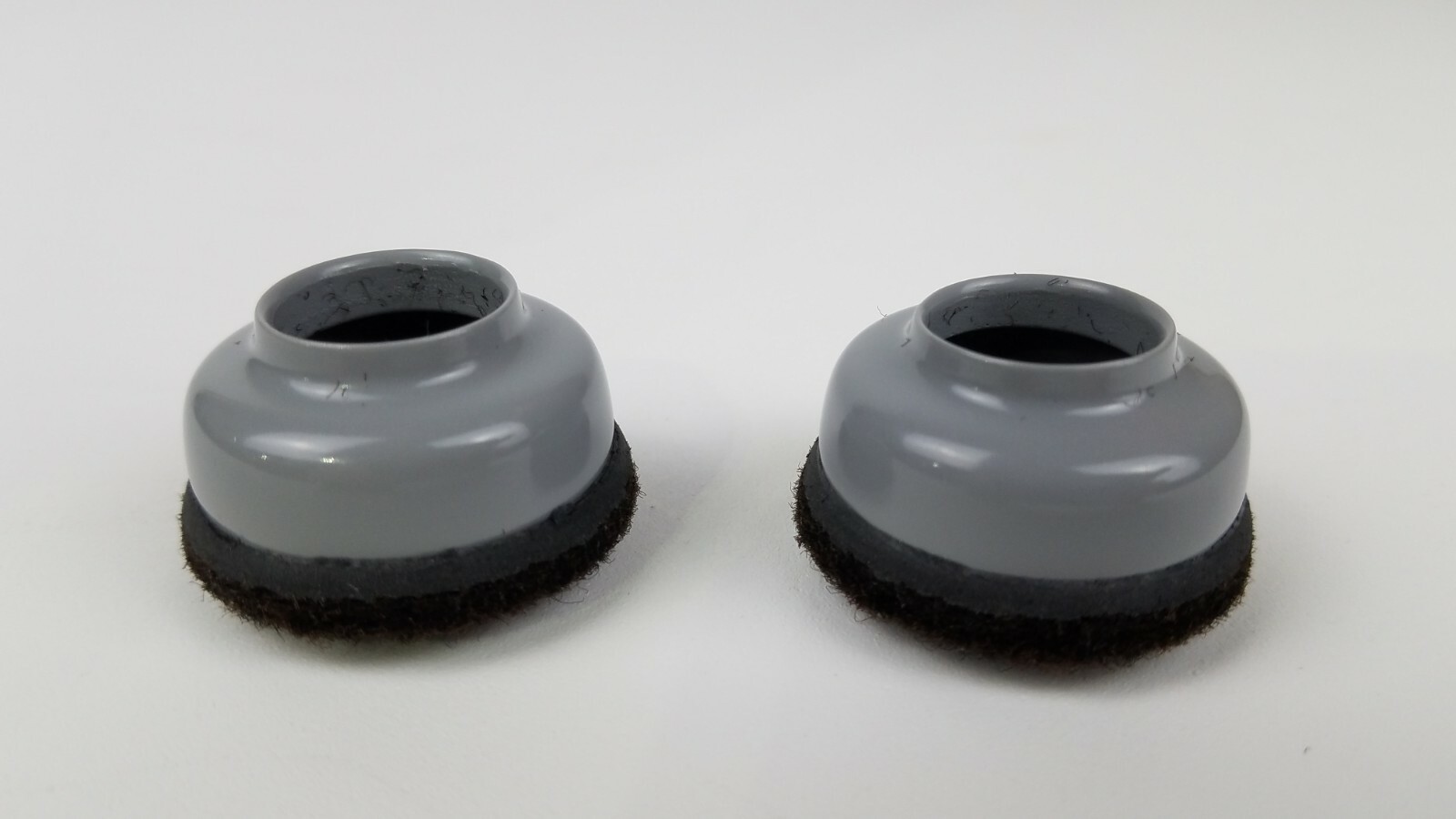 Nassco Slip Over Floor Savers Fits 3/4″ to 7/8″ Swivel Glide 1-1/4″ (8 Pack)