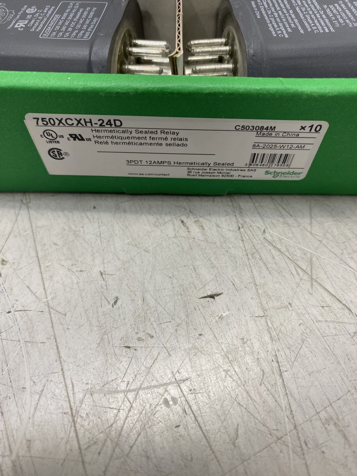 Lot Of 10 Schneider Electric Plug In Socket Mount 750XCXH-24D