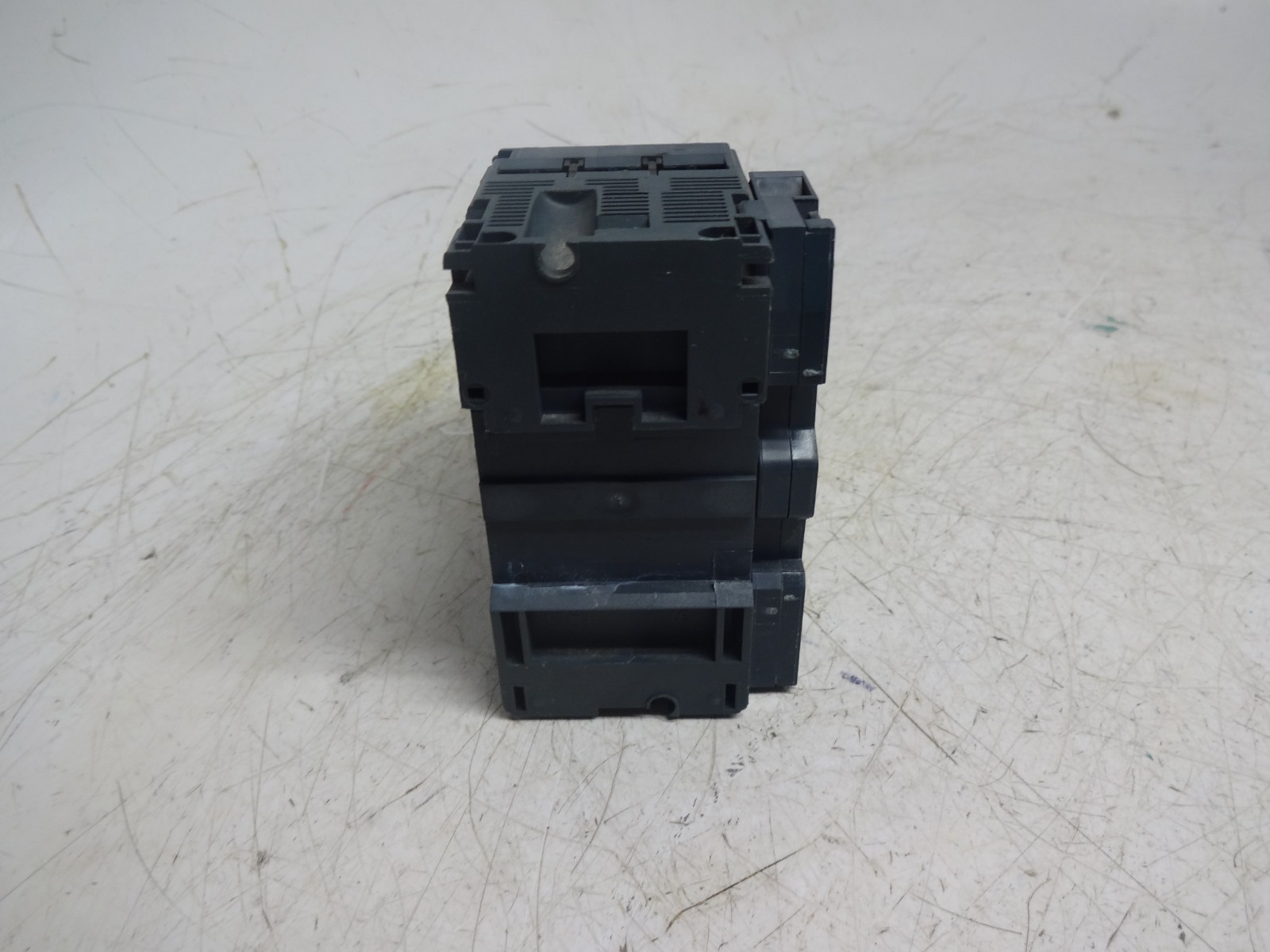 Schneider Electric GV2P10 4-6.3A Circuit Breaker / GVAN11 Auxiliary Contact