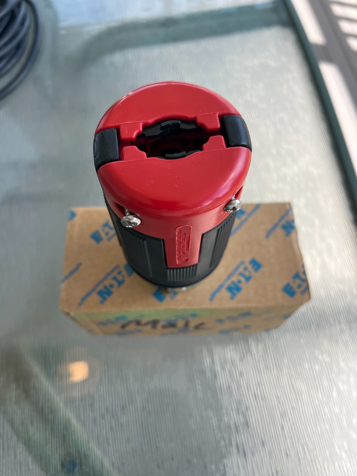 CS8365EX Eaton Arrow Hart, Locking Plug