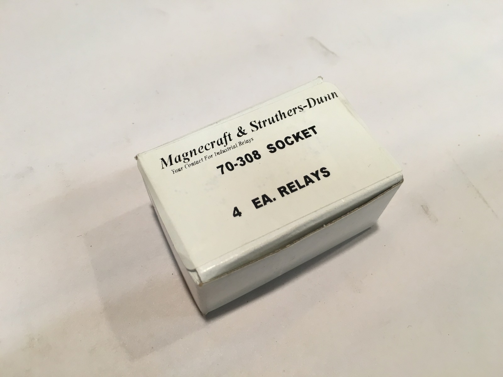 Magnecraft/Mouser : Relays : Sockets : PCB Mount : 70-308/528-308