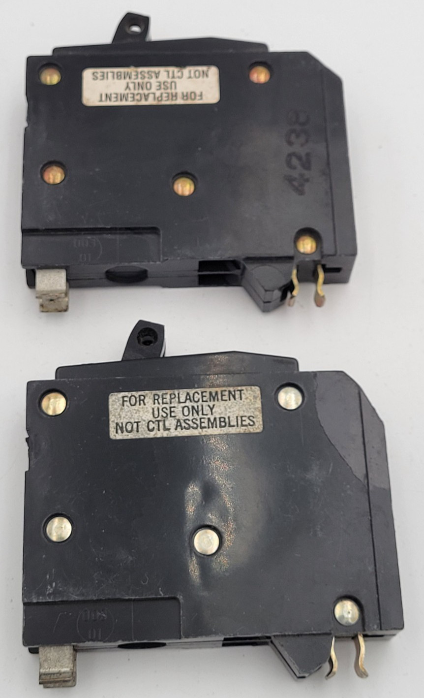 Square D QOT2020 20A 1-Pole Plug On Twin Tandem Circuit Breaker USED (Lot of 2)