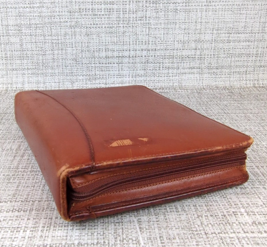 Franklin Quest Classic Distressed Leather Zip Binder 7 Gold Rings 1.5″ Brown