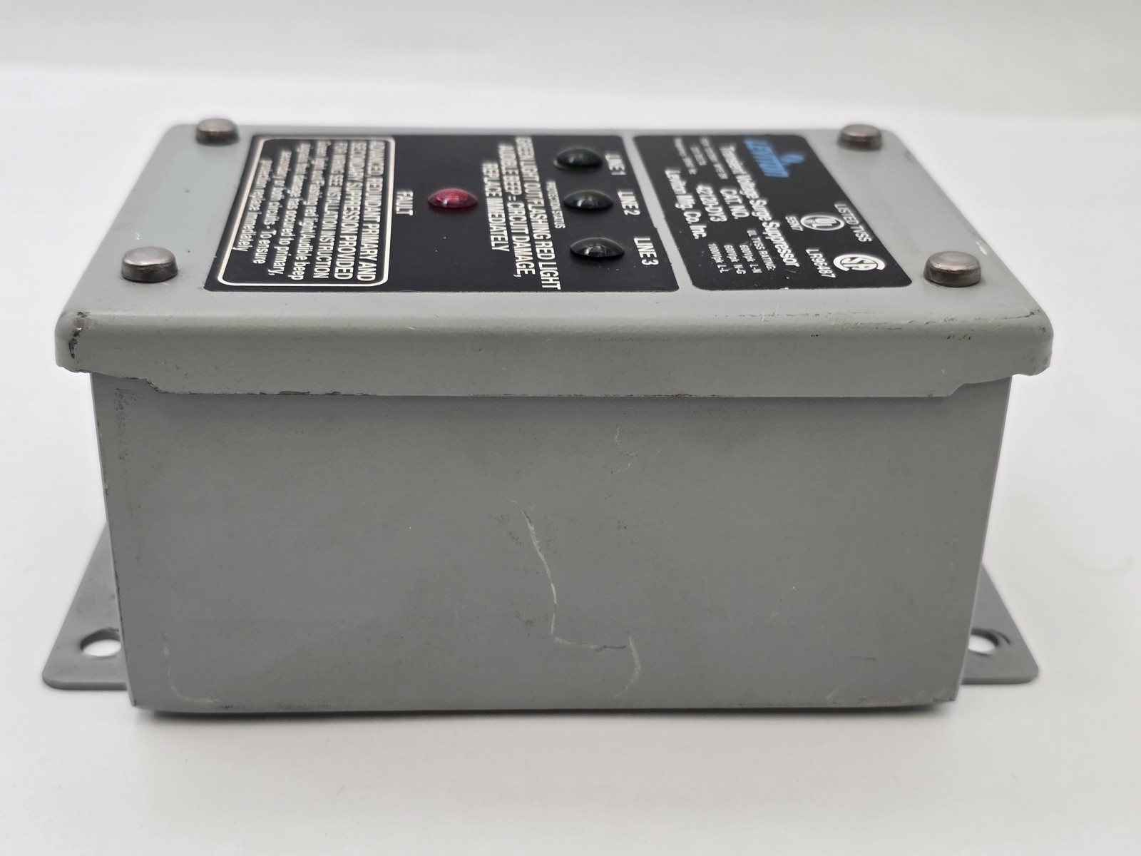Leviton 42120-DY3 Transient Voltage Surge Suppressor 120/208V WYE or 220 Delta