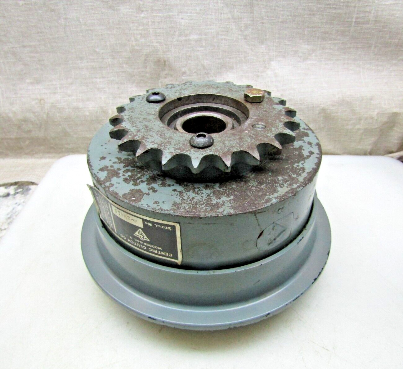 Boston Gear Centric Clutch Model F 300 In/Lbs 1-1/8″ Keyed Bore Over Load Clutch