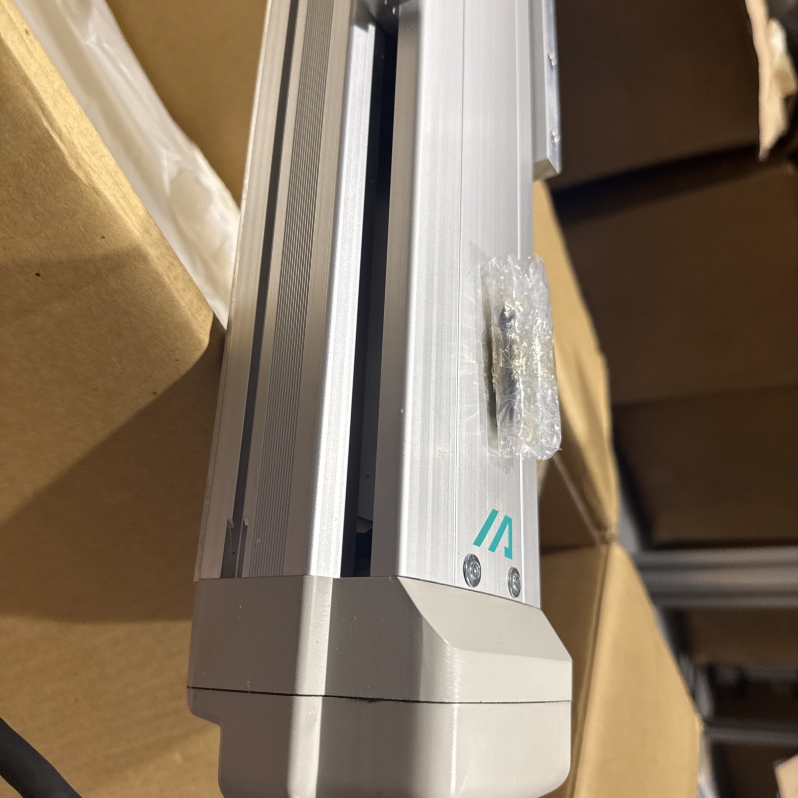NEW* IAI IS-M-X-M-20-100-300 SINGLE AXIS ELECTRIC LINEAR Actuator 300mm Stroke