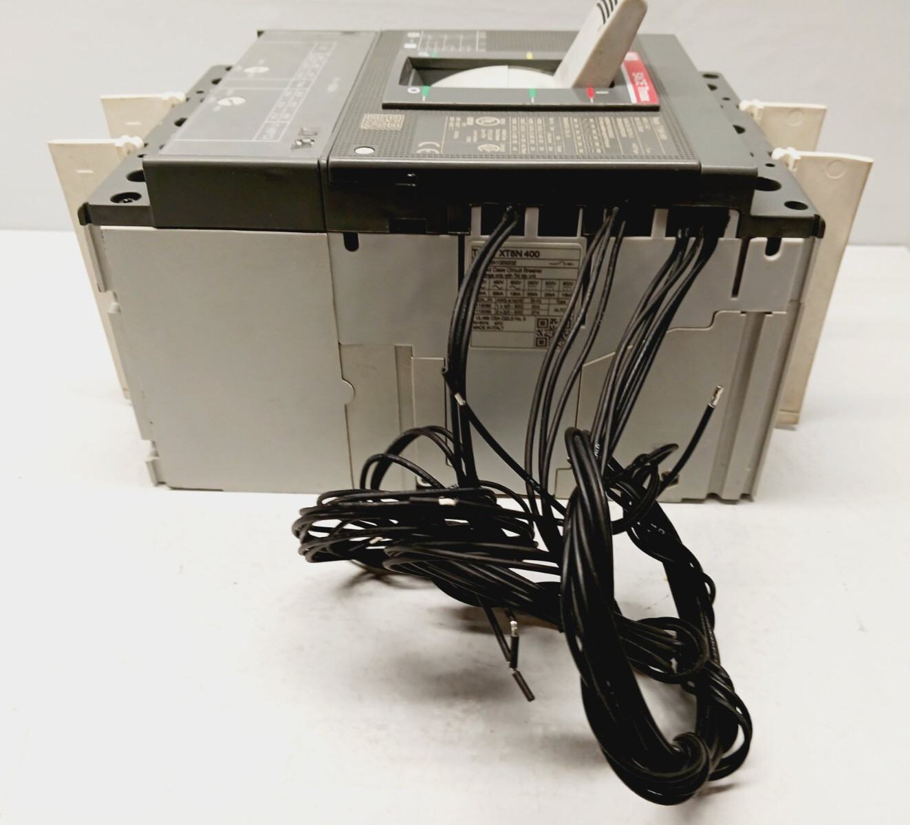 ABB TMAX 400 Amp Circuit Breaker 3 Pole 600 VAC XT5N400
