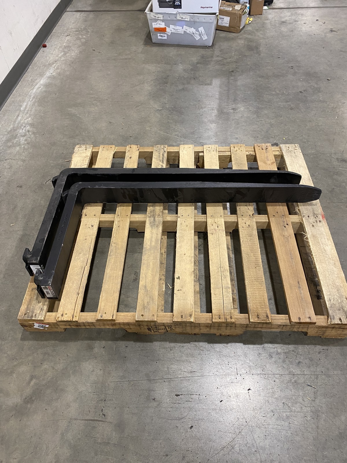 Pair Of CAM Class II 1-1/2” x 4” x 42” Forklift Fork SY41862/1065-E