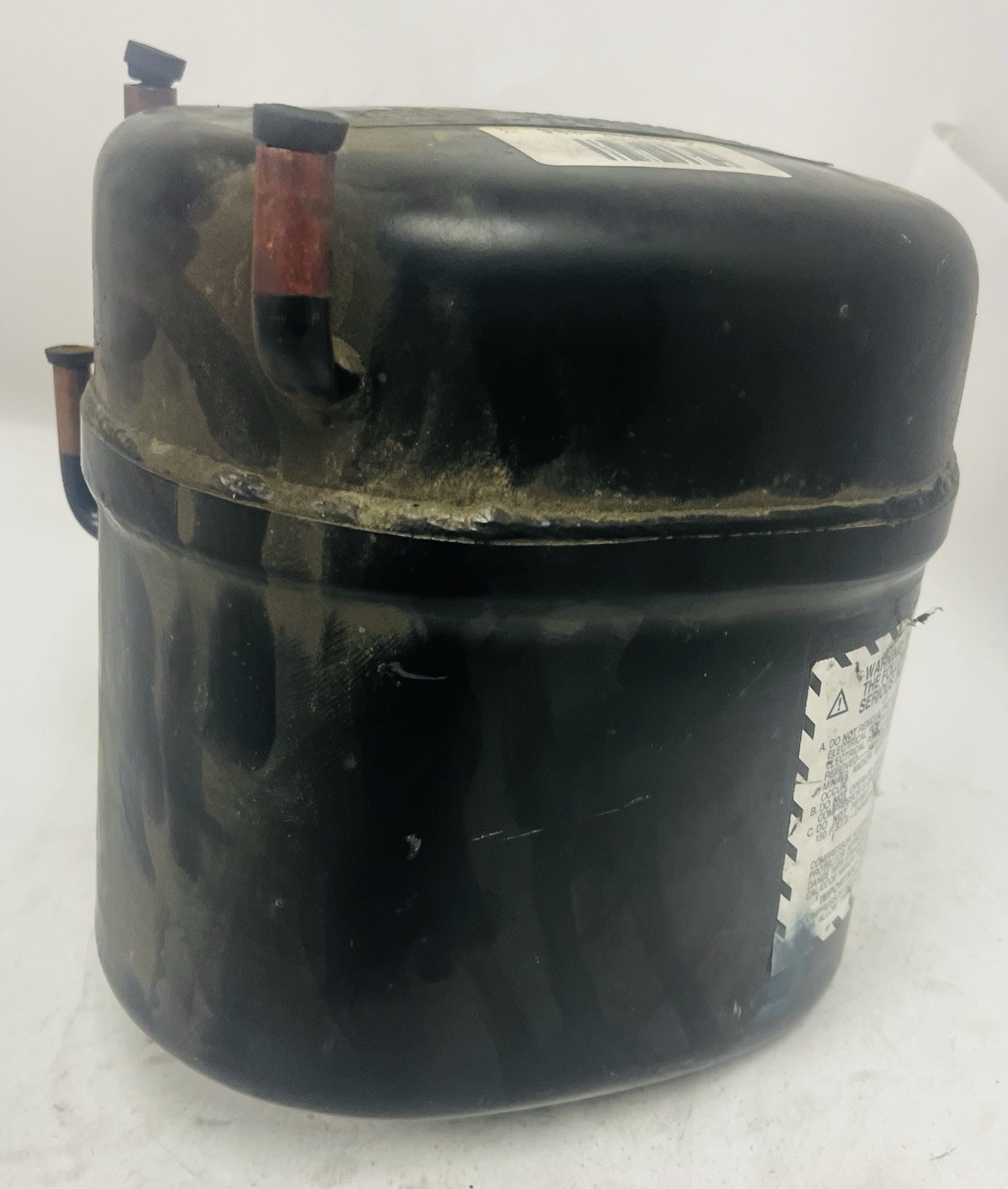 TECUMSEH NO. AK110AT-004-J7 COMPRESSOR 1 HP 115 VAC 60HZ 11000 BTU