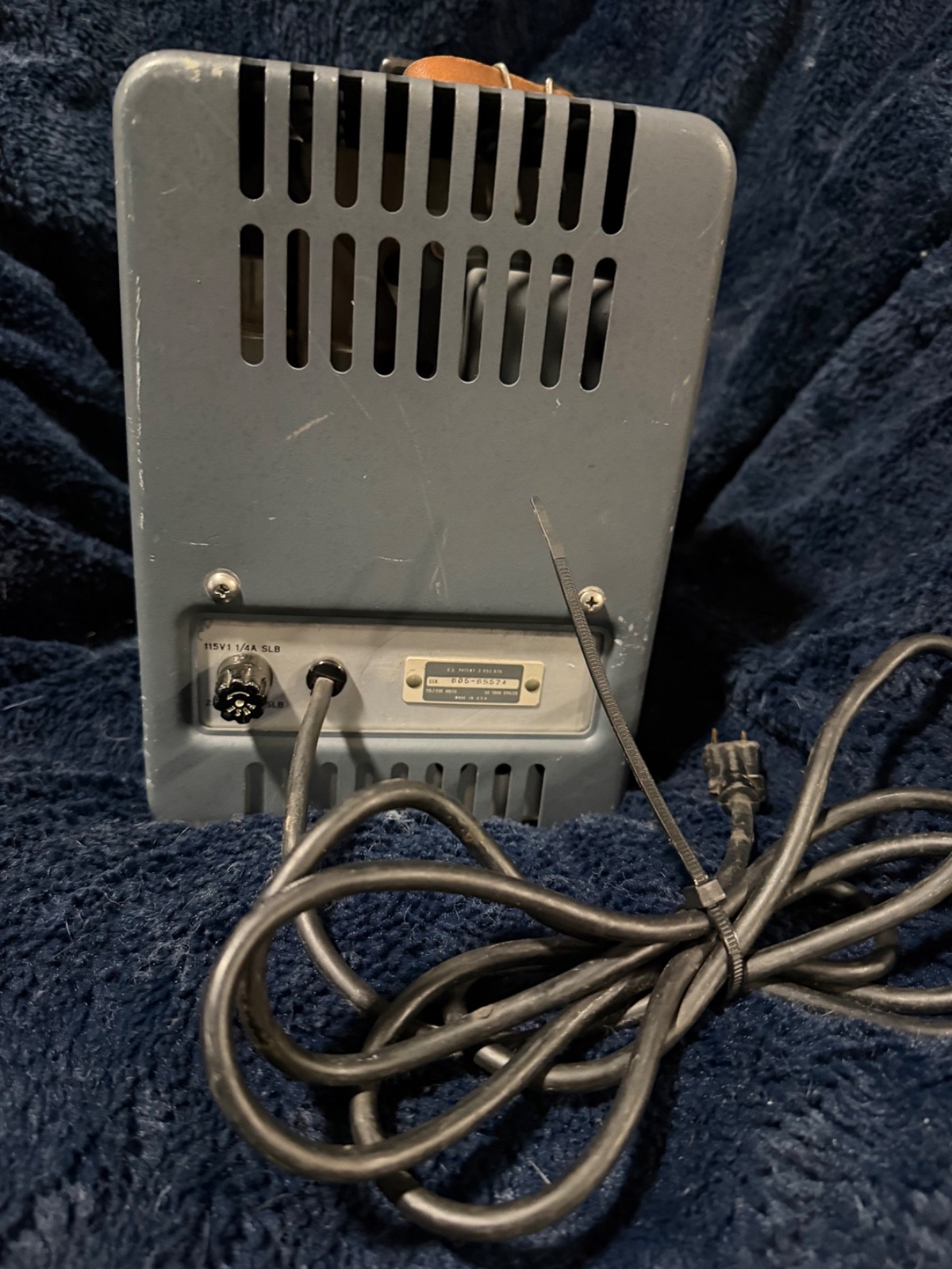 HP 200CD Audio Oscillator 5 Hz – 60kHz Vintage Test Equipment Powers On Untested