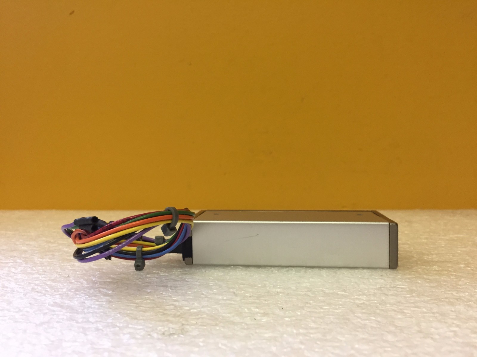 HP 33321RC (5086-7815) DC-4 GHz, 70 dB SMA Step Attenuator. + Cable. Tested!