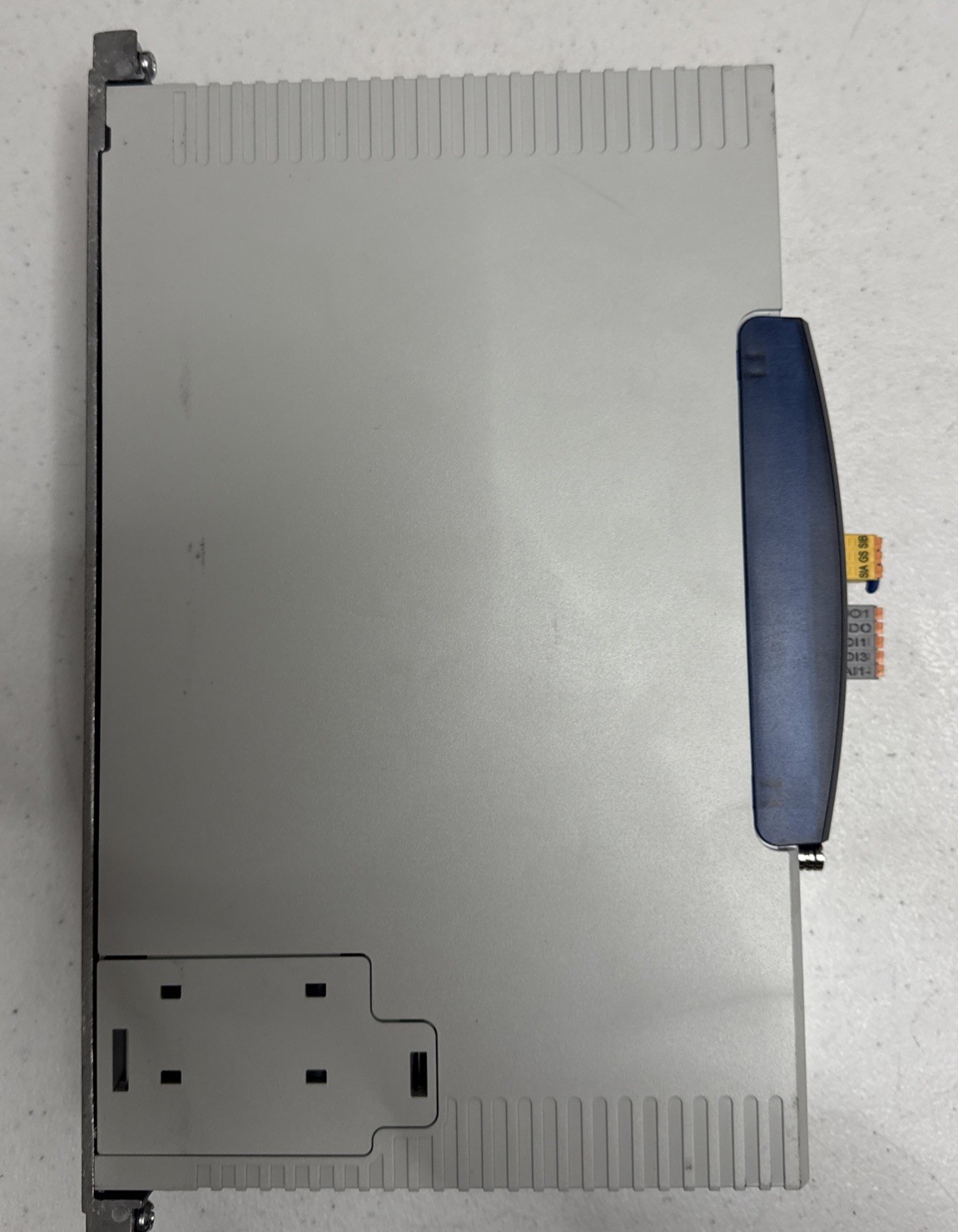 LENZE 195AE155F1AV10Z0Q0 Servo Inverter 400/480 VAC, 2.2 KW / 3HP, 50/60 Hz