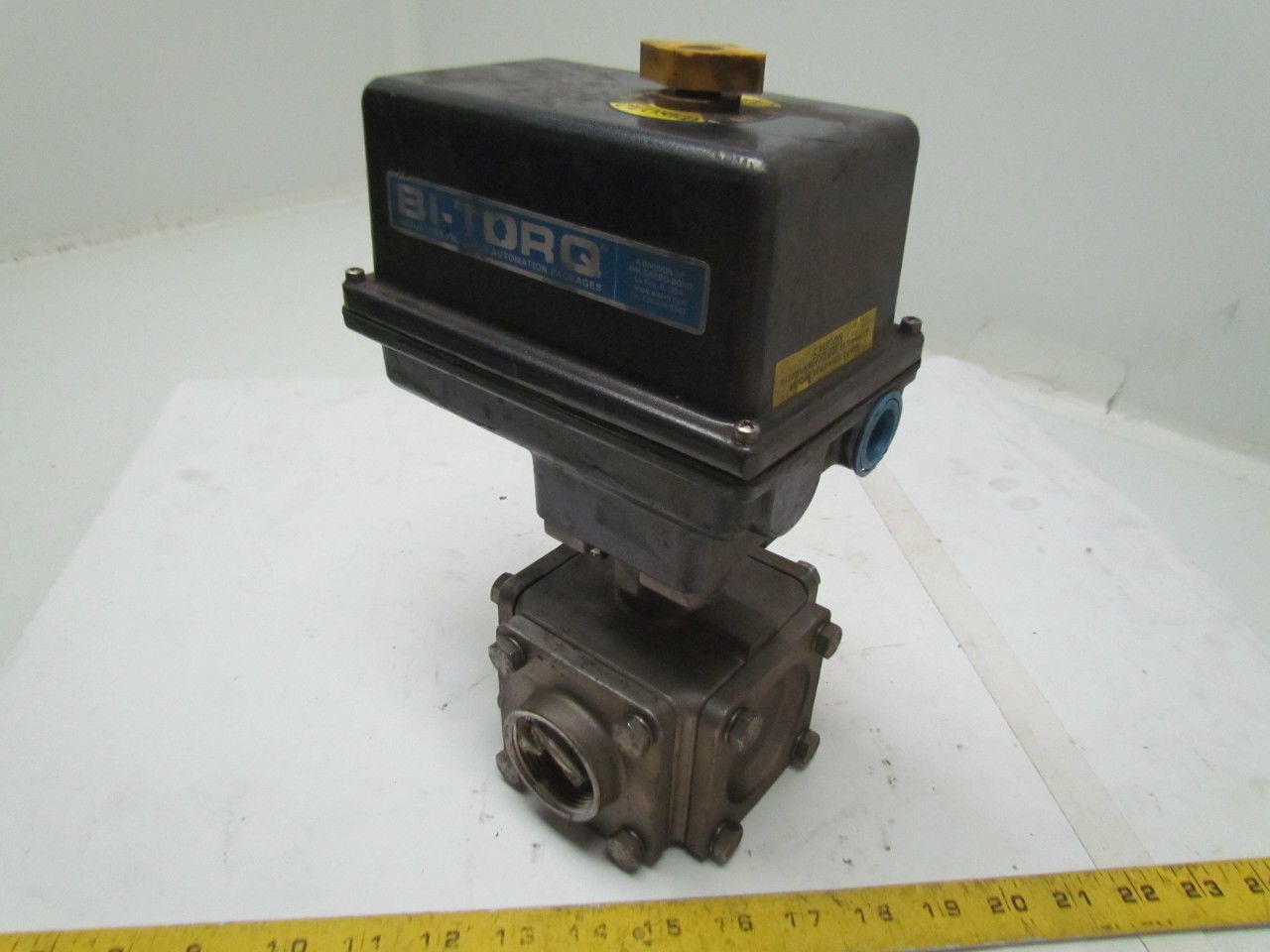 Bi-Torq IS3WT12300EA4 Actuator w/3 Way 1-1/4″NPT Valve 115VAC 300In/Lbs Torque