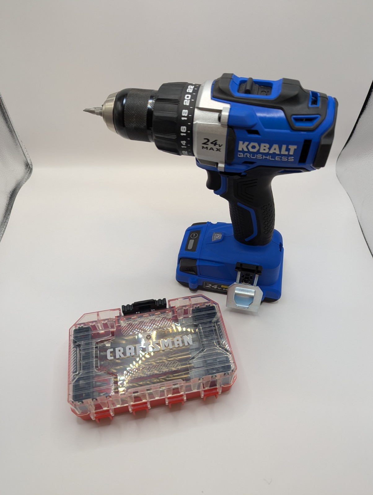 Kobalt 24V Max Brushless Drill Driver with Battery/Charger/Soft Bag and Bit Set