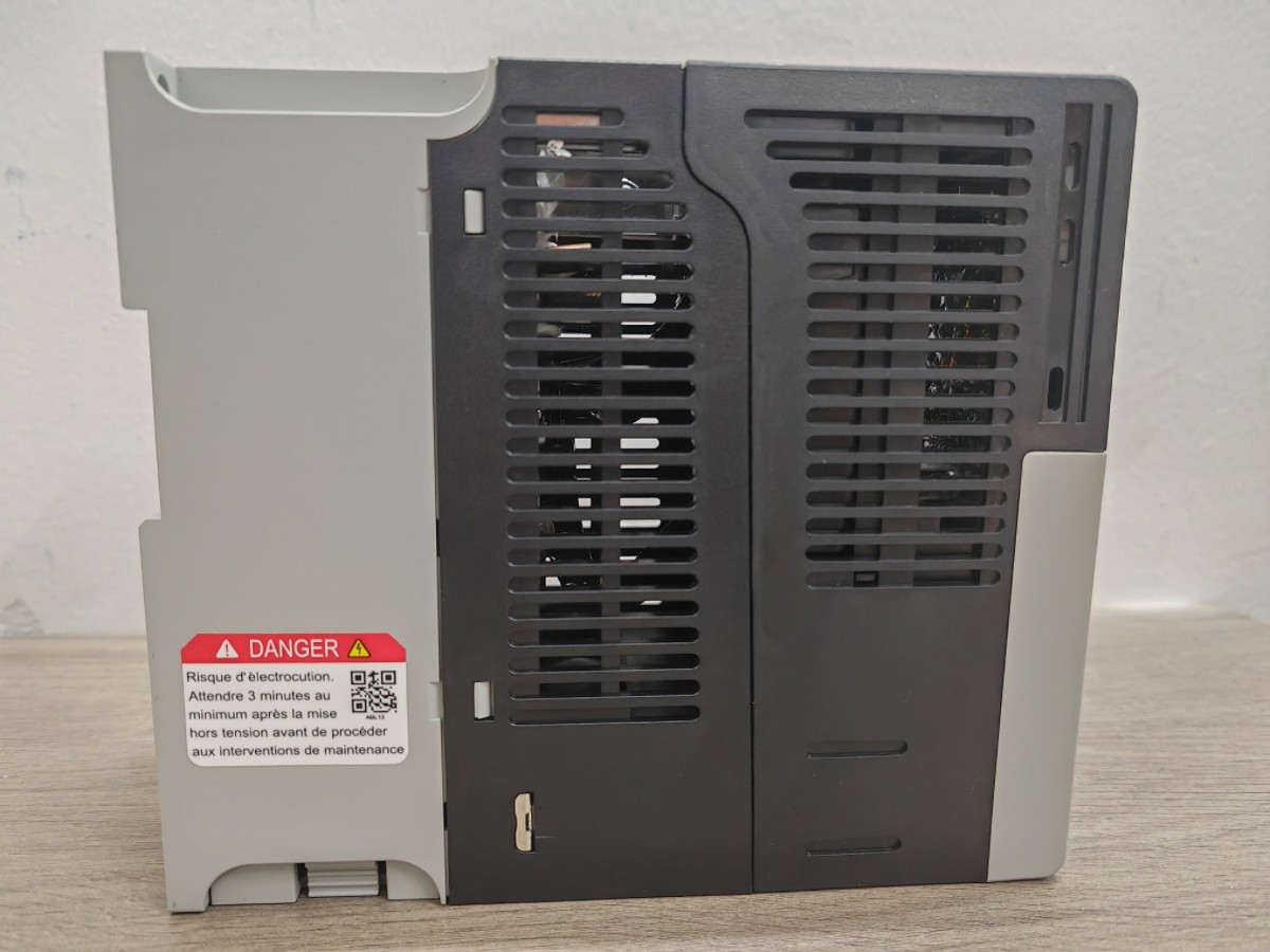 1PC NEW Allen-Bradley 25B-B011N104