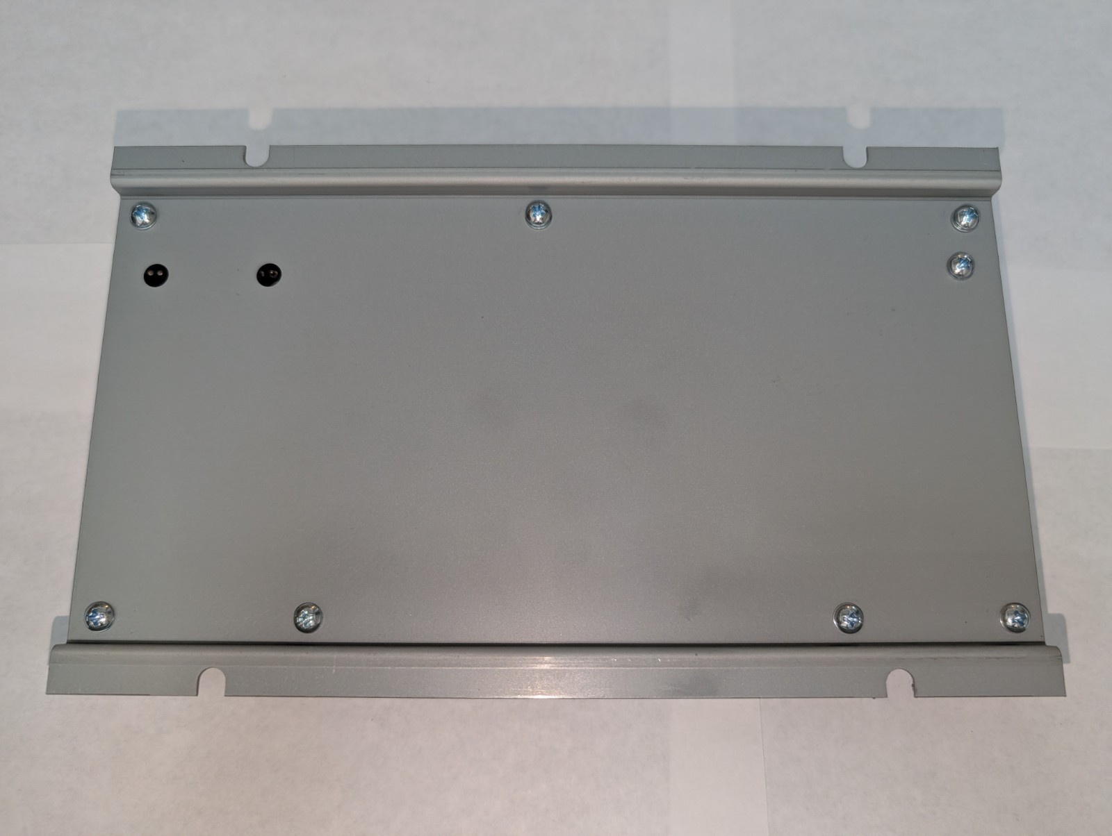 PLC (ASI CONTROLS ASIC/2-8540) PROGRAMMABLE CONTROLLER W/ MOUNTING BRACKET
