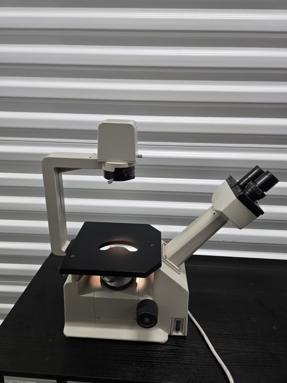 Nikon TMS Inverted Phase Contrast Trinocular Microscope / 3 Objectives