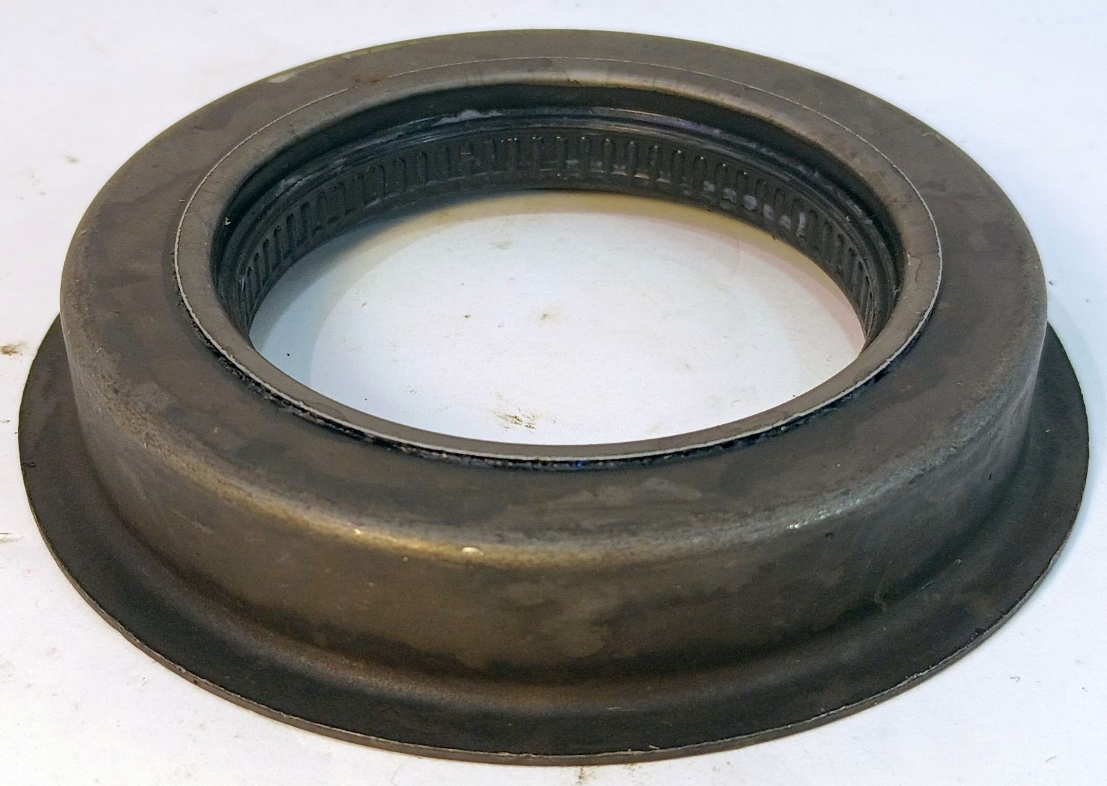 1 NEW CAT 166-3678 62mm SHAFT DIAMETER LIP TYPE AXLE SEAL NNB ***MAKE OFFER***