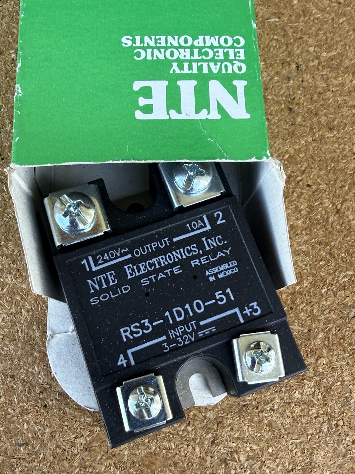 nte electronic SOLID STATE RELAY R/S-1D10-51 3-32VDC Out Put 240 VAC