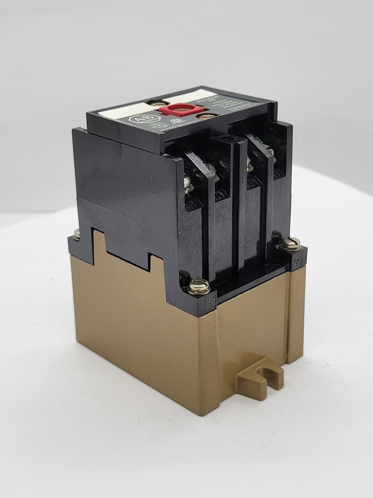 Allen-Bradley 700-P400A1 Control Relay 10A 600V 115/110V Coil Series A Type P