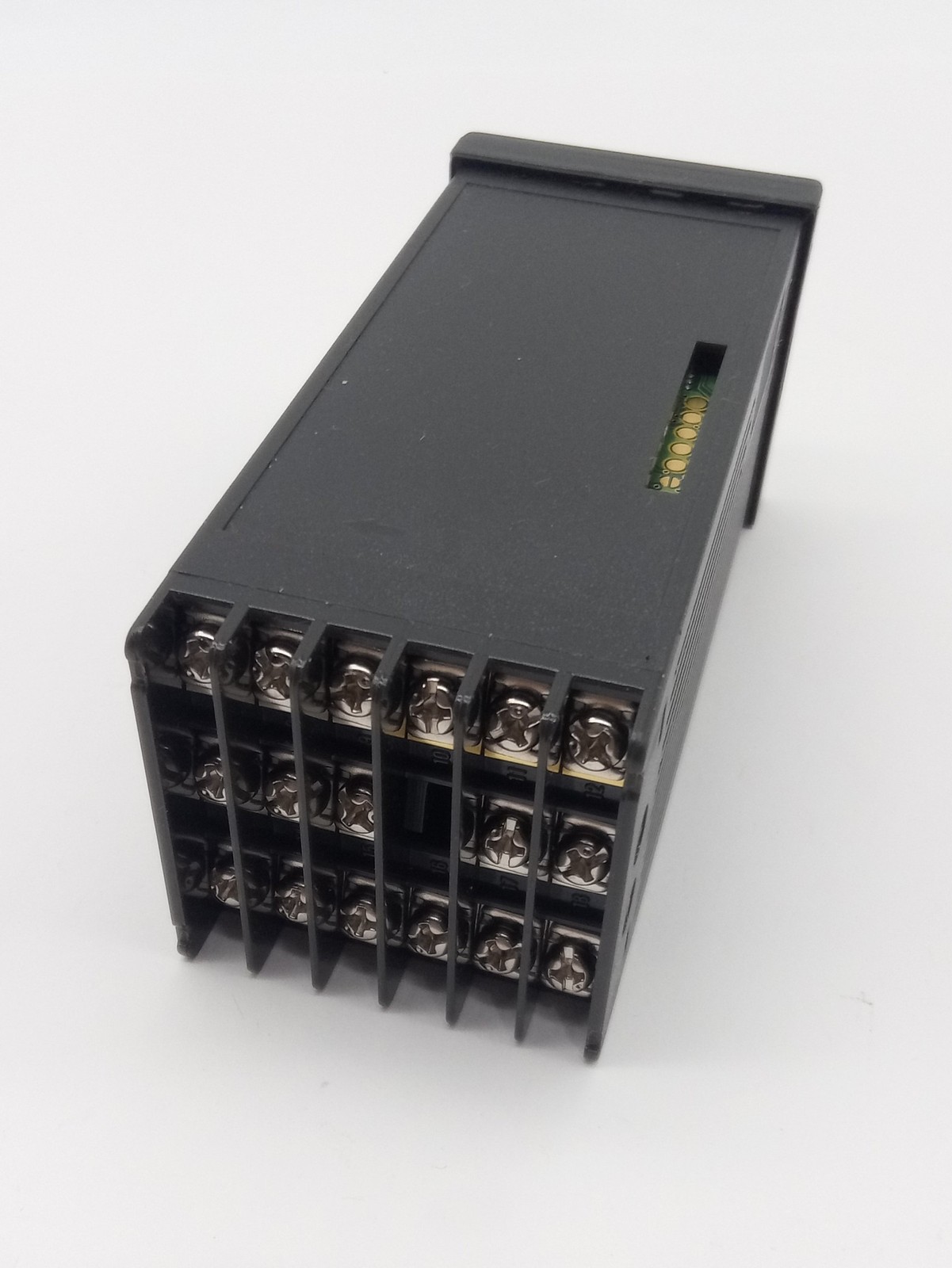 RKC Instrument CB100FJA3-M*AB-N1/A/Y Temperature Controller
