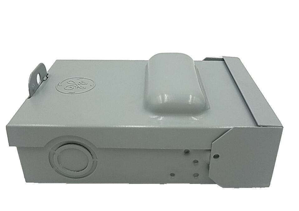 GE TF30RCP Safety Disconnect Switch 30A 240V Rainproof Surface Mount