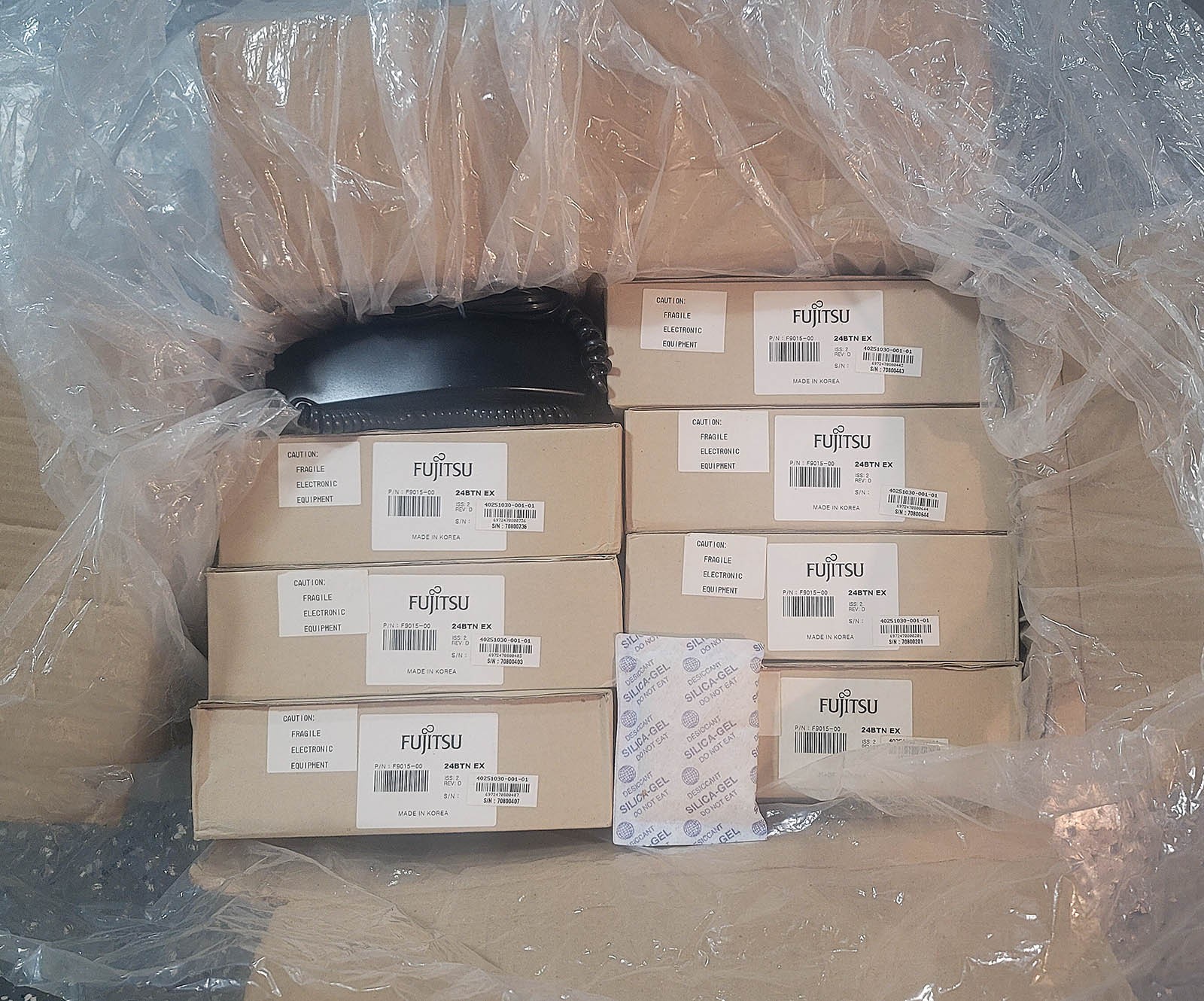 Fujitsu F9015-00 Phones