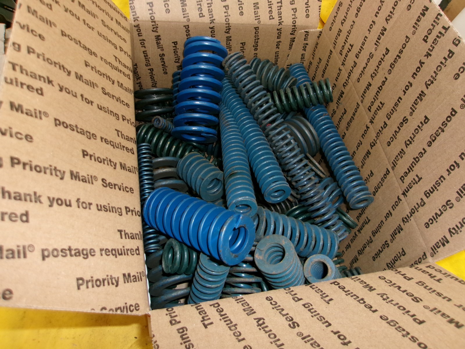 21lb MIXED LOT of NEW DIE SPRINGS tool steel knife making damascus forging metal