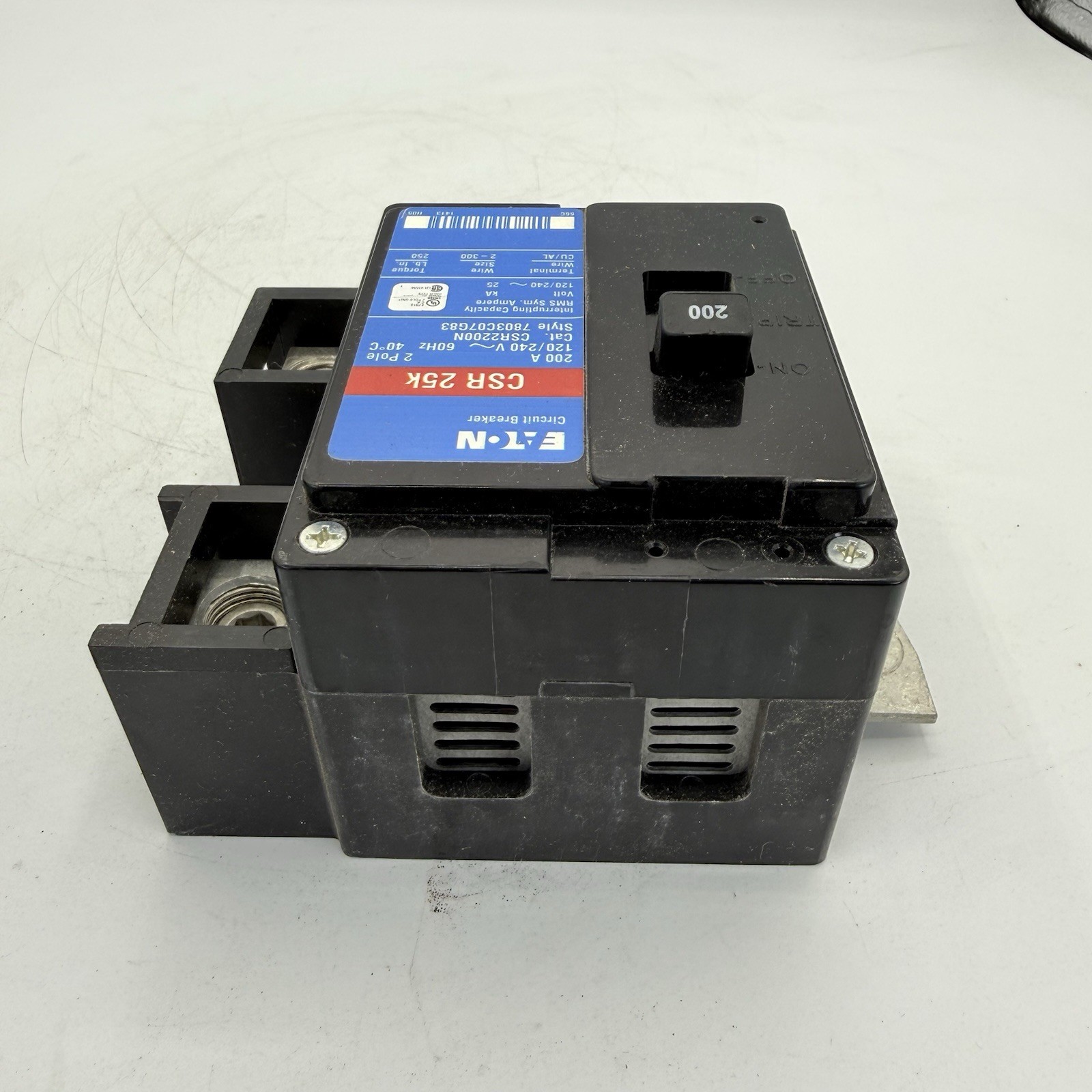 EATON CSR2200N 200Amp 2Pole 120/240VAC 25kA Circuit Breaker with Lugs NTO