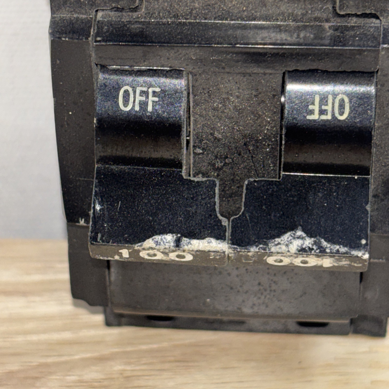 Federal Pacific FPE NA2100 | 2 Pole | 100 Amp | 240v | Circuit Breaker