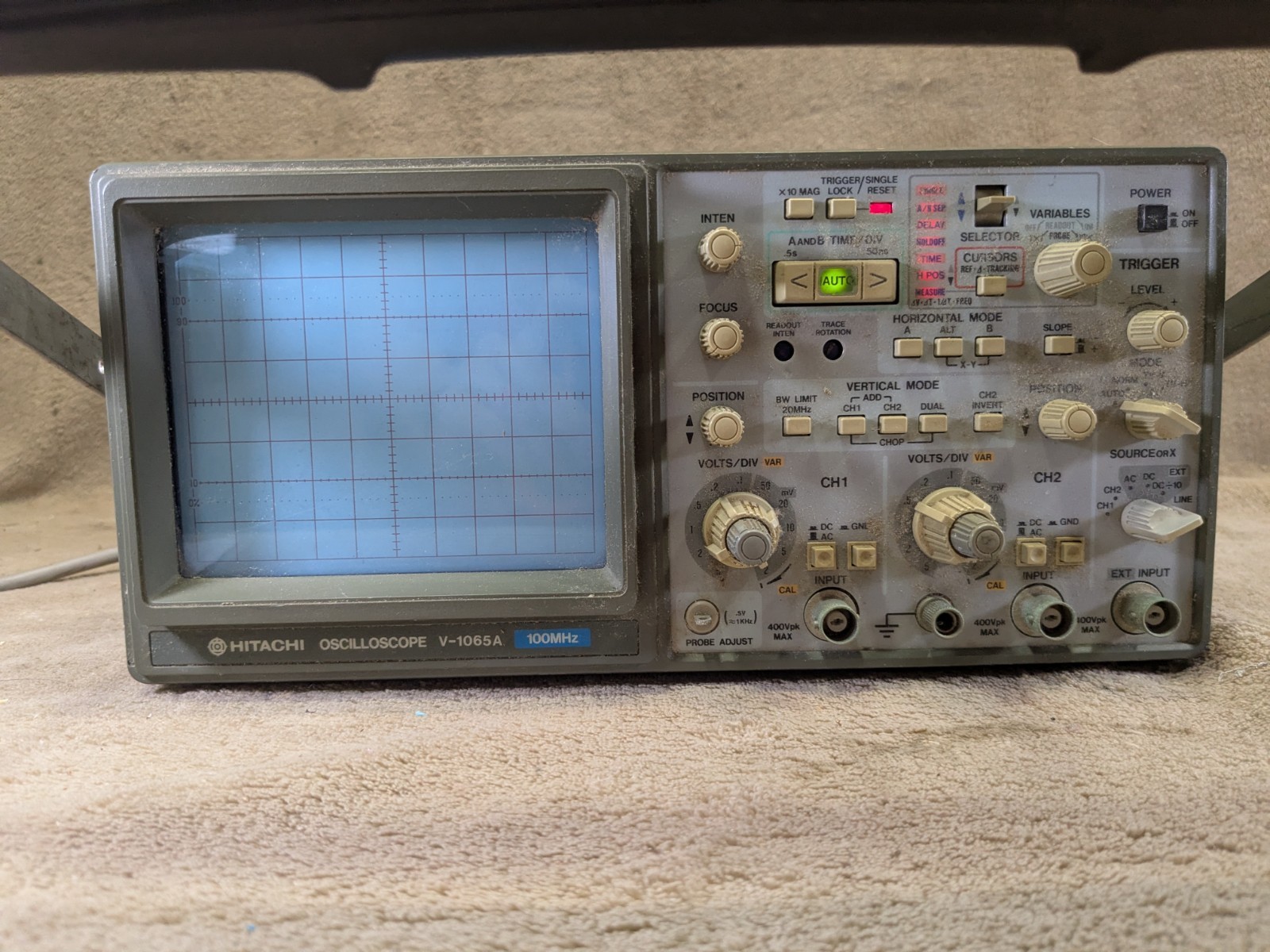 Hitachi V-1065A Analog Benchtop Oscilloscope 2-Channel 100MHz – TURNS ON