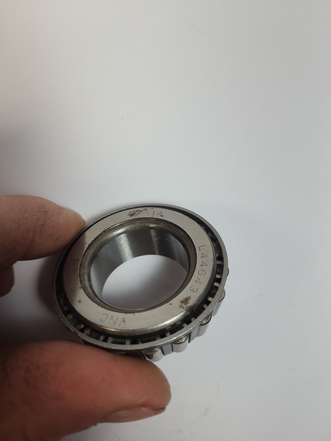L44643 Tapered Roller Bearing Single Cone 1″ Bore 0.58″ Width