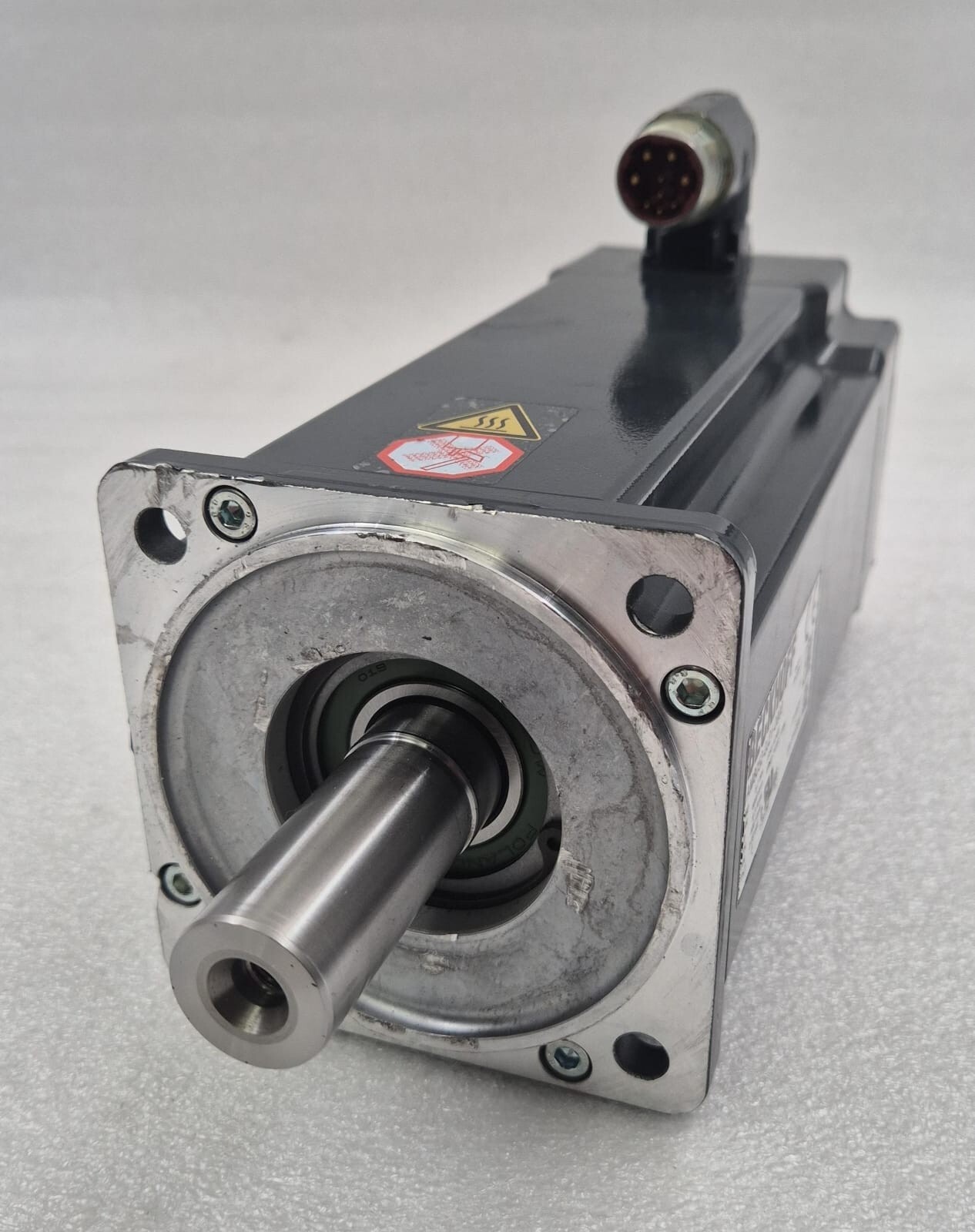BECKHOFF AM8052-0J21-0000 Servo Motor 4000rpm 2.89kW 24VDC