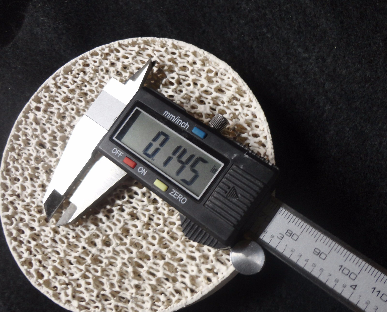 ZIRCONIA RETICULATED SETTER MOLTEN METAL FILTER WIRELESS ELEMENT No.: 39